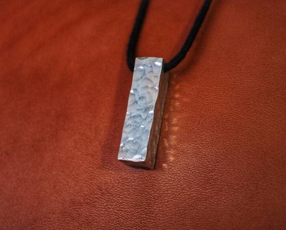 pendant_handcrafted_male4.JPG